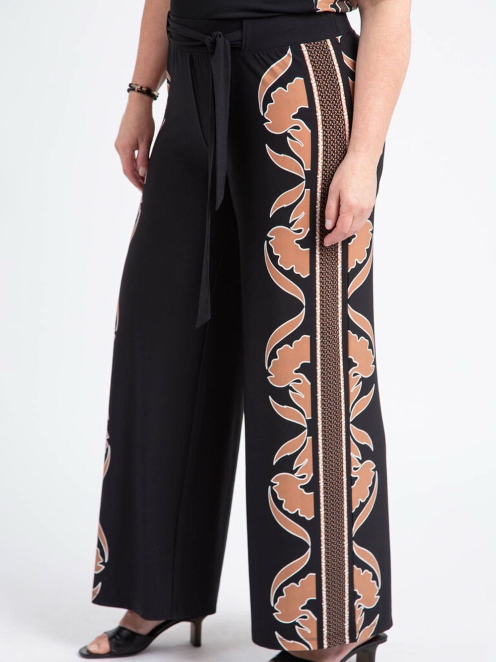 WHBM Matching Set